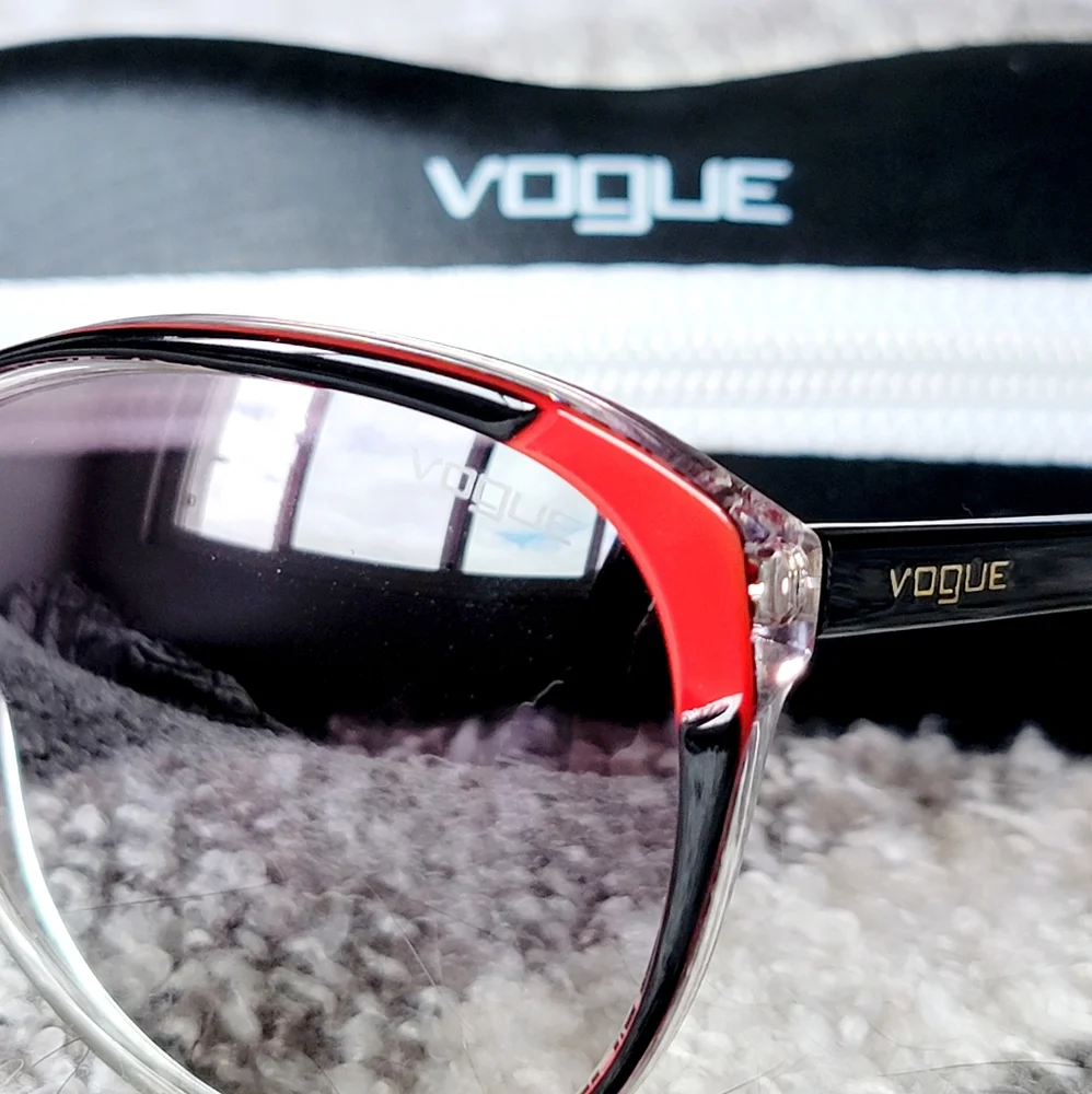 🆕️ Vogue Cat-Eye Sunglasses - Picture 4 of 6